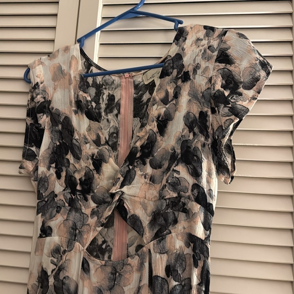 Lost in Lunar Size 2 EUC Long Flowy Dress - slits very flattering Maxi Stunning - Picture 5 of 7
